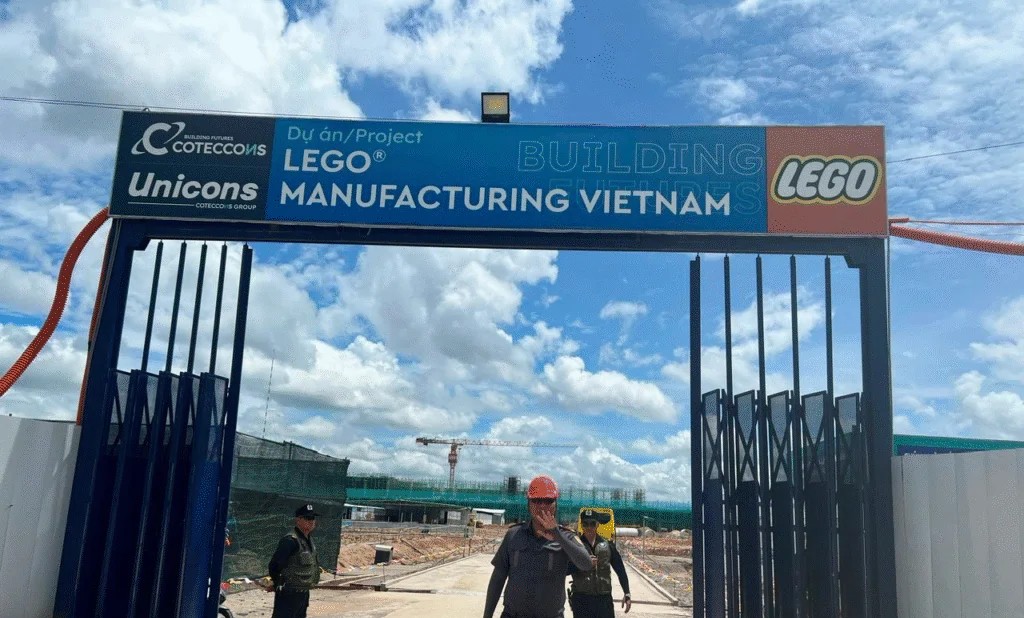 Khung quảng cáo mặt tiền công trình xây dựng